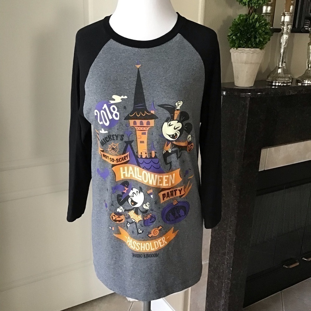 Disney Parks Mickey's Halloween Party 2018 Shirt SMALL Glow In The Dark Faces - Picture 7 of 15